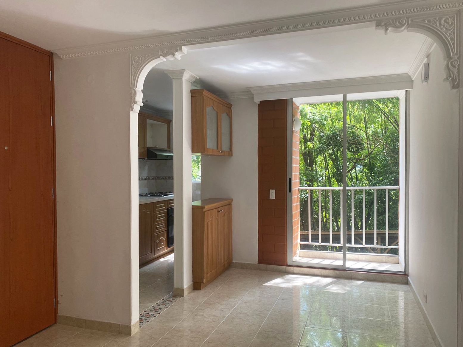 Apartamento en arriendo Antioquia Medellín Manila 60 m2 Habitaciones 3 Baños 2 Garajes 2 Precio $2950000
