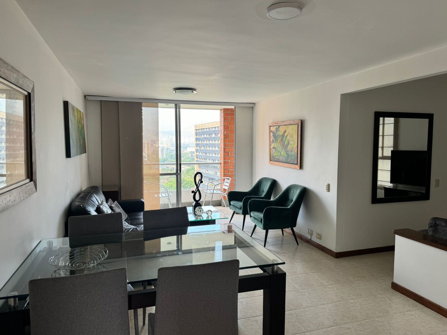 Apartamento en arriendo Antioquia Medellín Los Balsos No1 78 m2 Habitaciones 2 Baños 2 Garajes 2 Precio $4800000