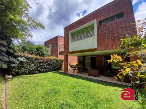 Casa en arriendo Antioquia Envigado Loma Del Atravesado 315 m2 Habitaciones 3 Baños 6 Garajes 4 Precio $15500000