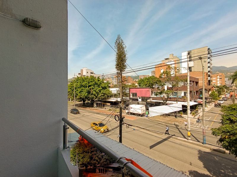 Oficina en arriendo Antioquia Medellín Las Acacias 70 m2 Habitaciones 0 Baños 1 Garajes 0 Precio $3500000