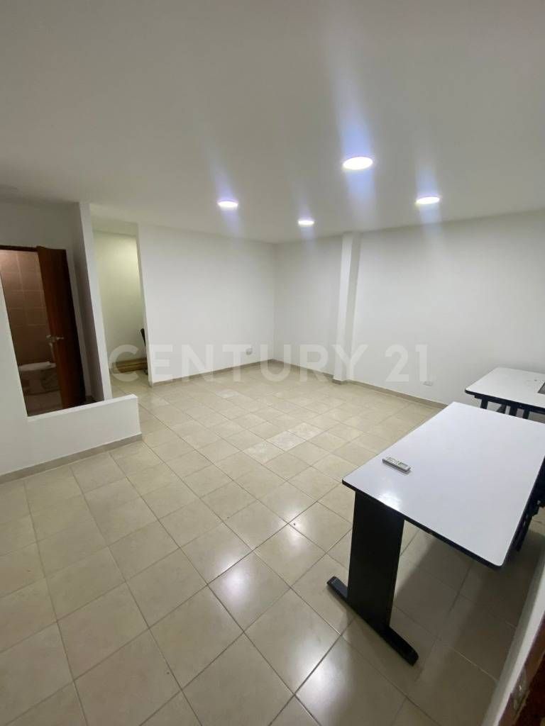 Oficina en arriendo Valle Del Cauca Cali Eucarístico 25 m2 Habitaciones 0 Baños 1 Garajes 0 Precio $950000