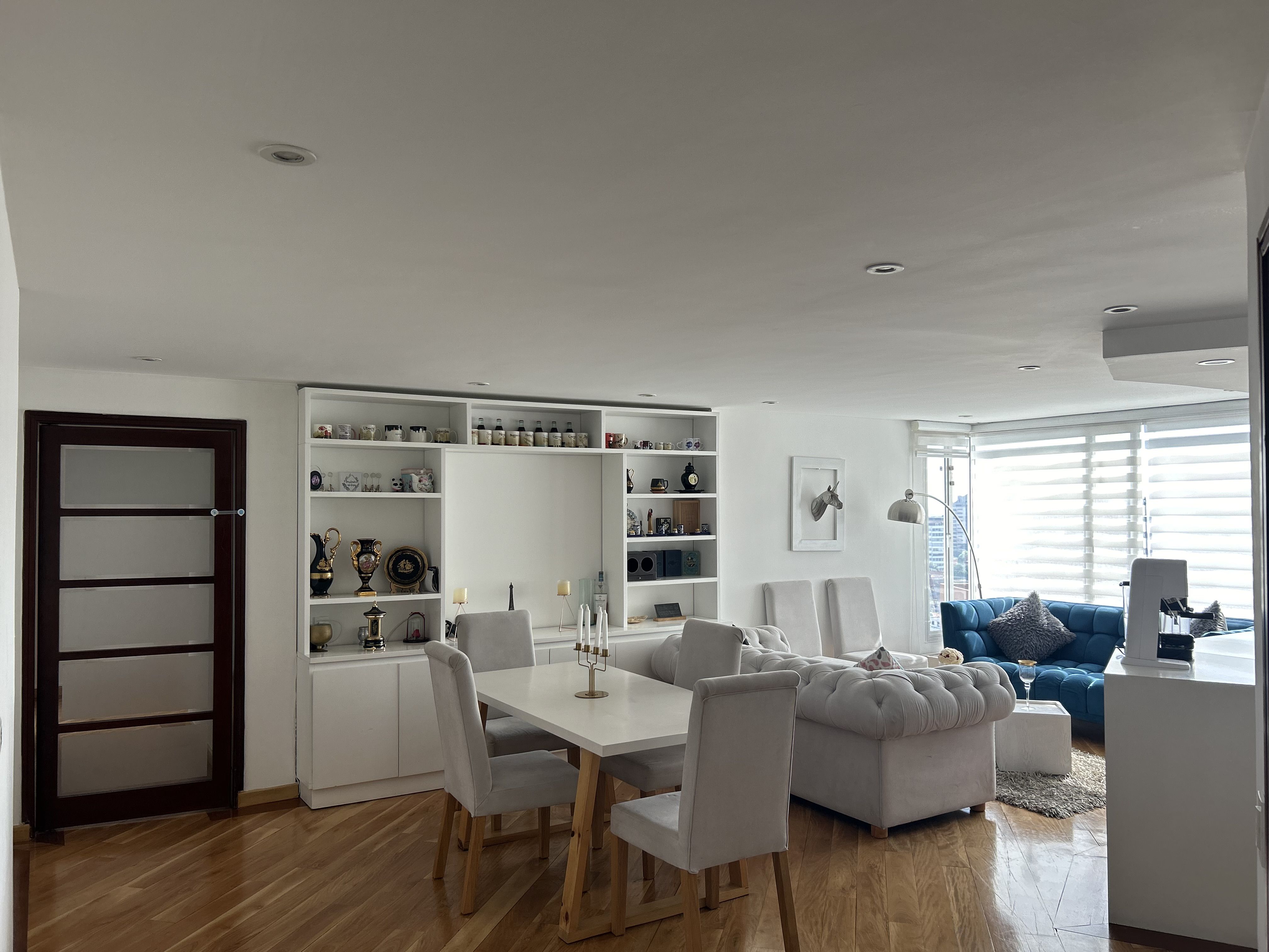 Apartamento en venta Cundinamarca Bogotá Los Rosales 116 m2 Habitaciones 3 Baños 4 Garajes 3 Precio $760000000