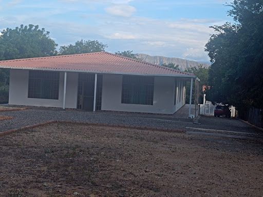 Casa en venta Cundinamarca Ricaurte Ricaurte 200 m2 Habitaciones 4 Baños 3 Garajes 7 Precio $450000000
