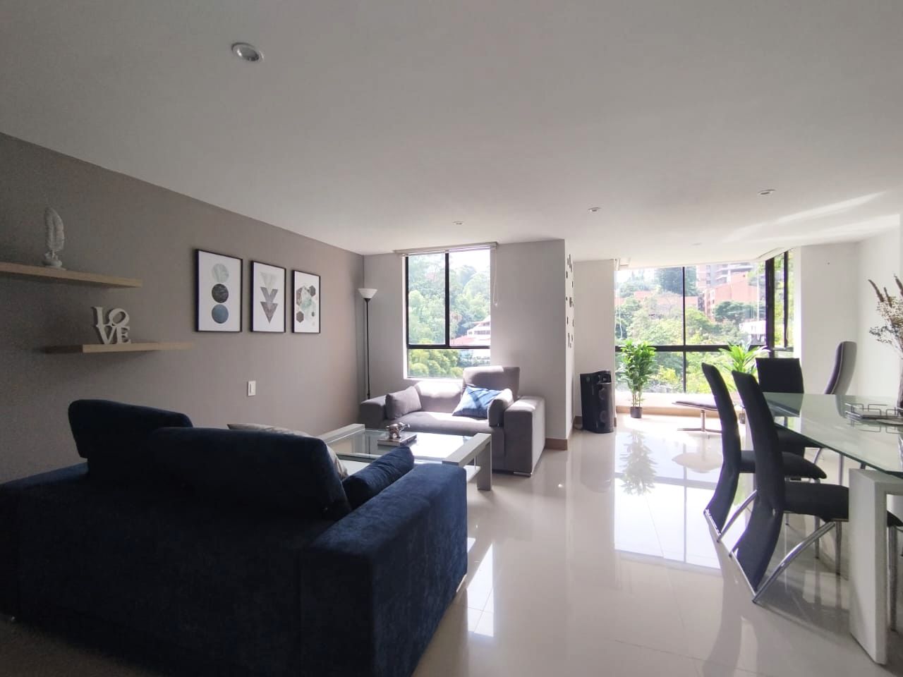 Apartamento en arriendo Antioquia Medellín La Florida 105 m2 Habitaciones 3 Baños 2 Garajes 3 Precio $6500000