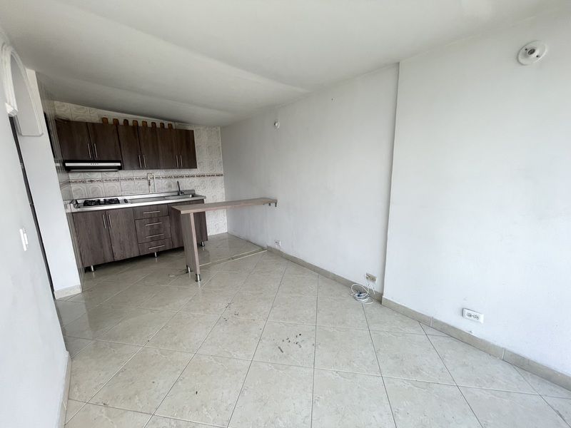Apartamento en arriendo Antioquia Medellín Santa Rosa De Lima 55 m2 Habitaciones 3 Baños 2 Garajes 0 Precio $1850000