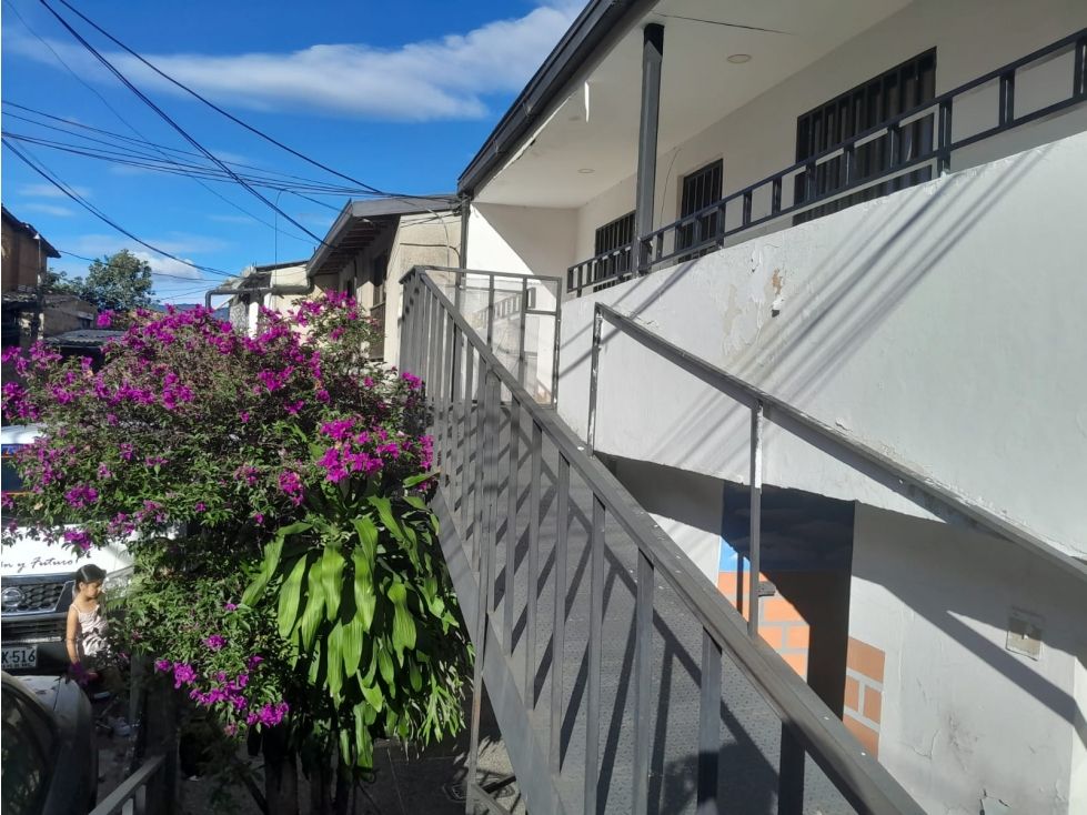 Apartaestudio en venta Antioquia Medellín La Candelaria 110 m2 Habitaciones 4 Baños 2 Garajes 1 Precio $220000000