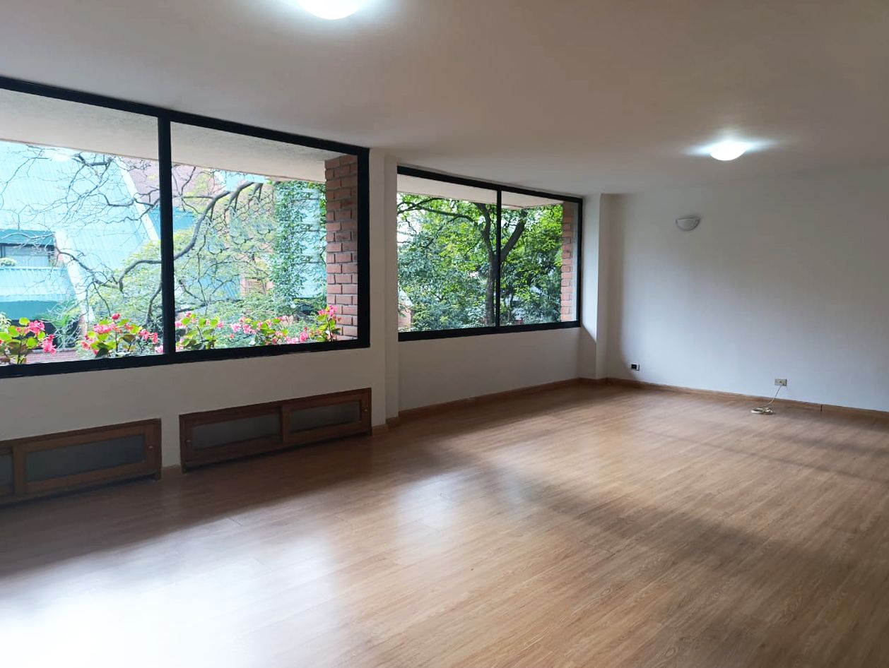 Apartamento en arriendo Antioquia Medellín Los Balsos No1 180 m2 Habitaciones 3 Baños 4 Garajes 2 Precio $4500000