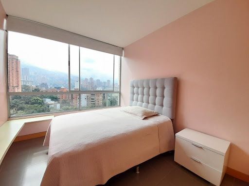 Apartamento en arriendo Antioquia Medellín La Linde 110 m2 Habitaciones 3 Baños 2 Garajes 3 Precio $8000000
