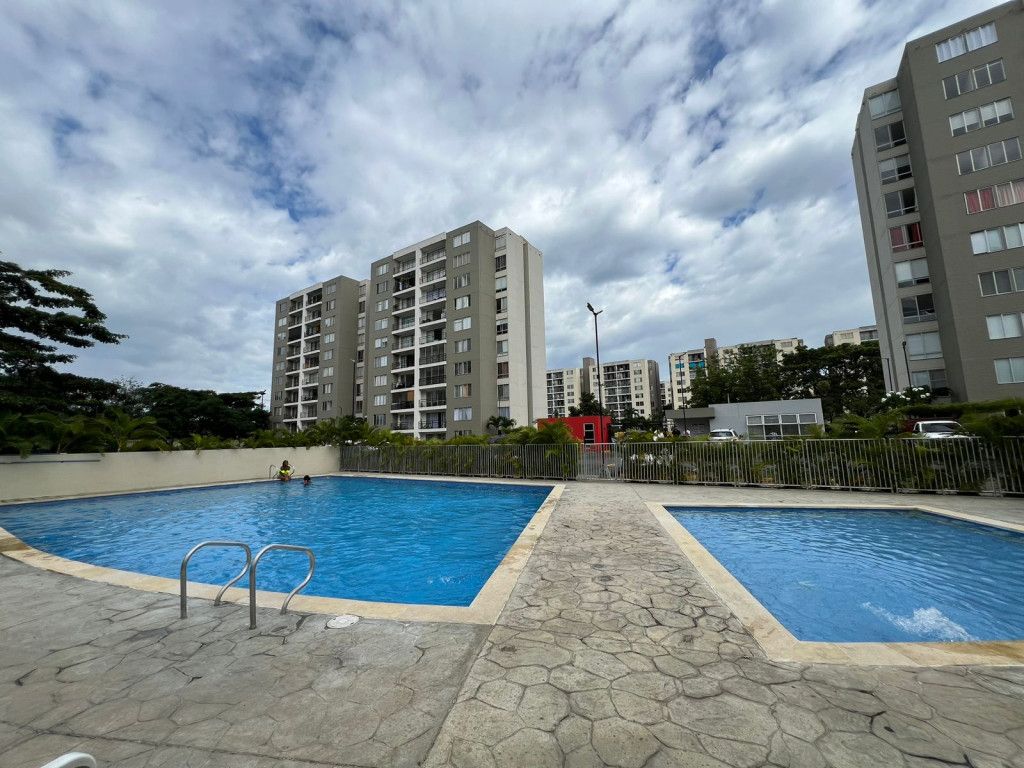 Apartamento en venta Valle Del Cauca Cali Cali 75 m2 Habitaciones 3 Baños 2 Garajes 2 Precio $270000000