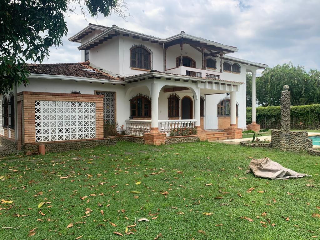 Casa en arriendo Valle Del Cauca Jamundí Jamundí 600 m2 Habitaciones 3 Baños 3 Garajes 2 Precio $5500000