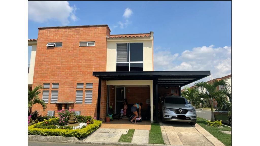 Casa en venta Valle Del Cauca Jamundí Juan De Ampudia 150 m2 Habitaciones 3 Baños 4 Garajes 3 Precio $450000000