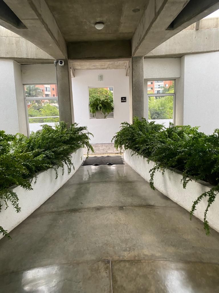 Apartamento en venta Valle Del Cauca Cali Tejares - Cristales 97 m2 Habitaciones 1 Baños 2 Garajes 2 Precio $408000000