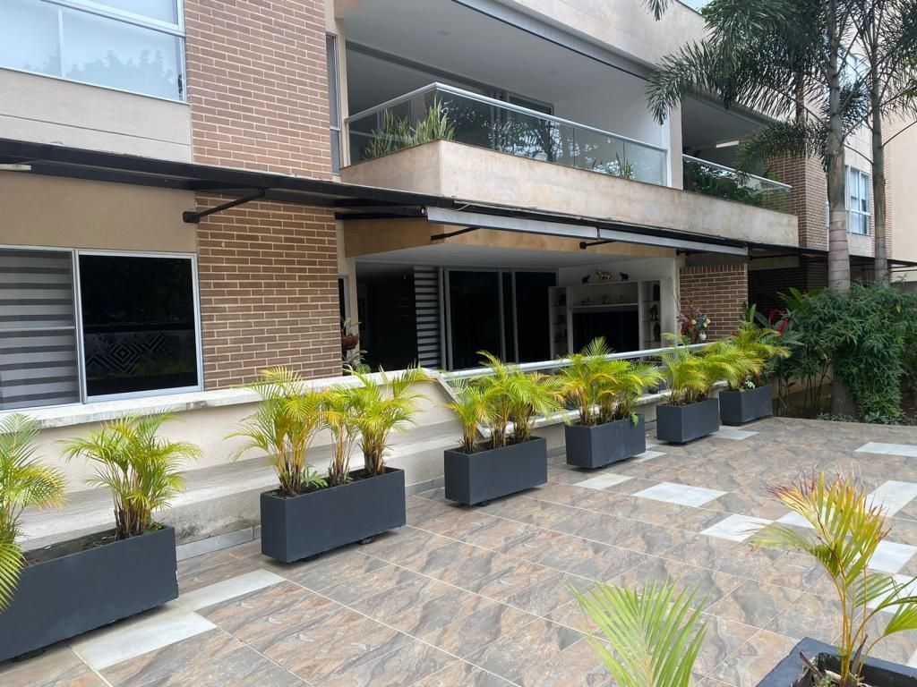 Apartamento en venta Valle Del Cauca Cali Parcelaciones Pance 158 m2 Habitaciones 3 Baños 4 Garajes 3 Precio $920000000