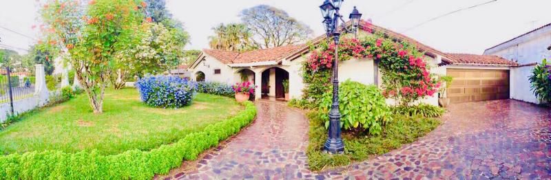 Casa en venta Valle Del Cauca Cali Urbanización Ciudad Jardín 400 m2 Habitaciones 5 Baños 5 Garajes 0 Precio $2600000000