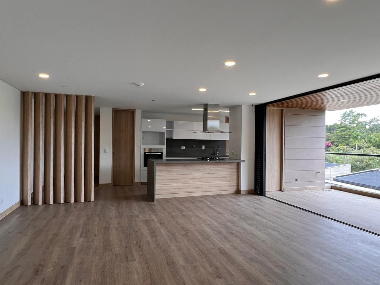 Apartamento en arriendo o venta Antioquia Rionegro Rionegro 173 m2 Habitaciones 3 Baños 6 Garajes 3 Precio venta $1950000000 Precio arriendo $9400000
