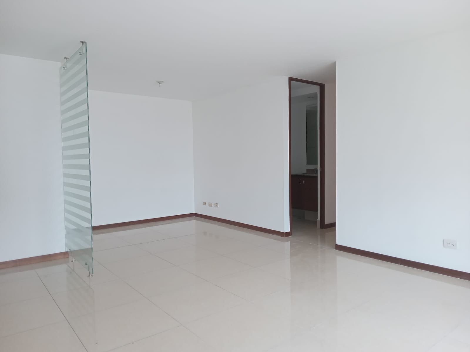 Apartamento en arriendo Antioquia Medellín Villa Carlota 80 m2 Habitaciones 2 Baños 2 Garajes 3 Precio $3900000
