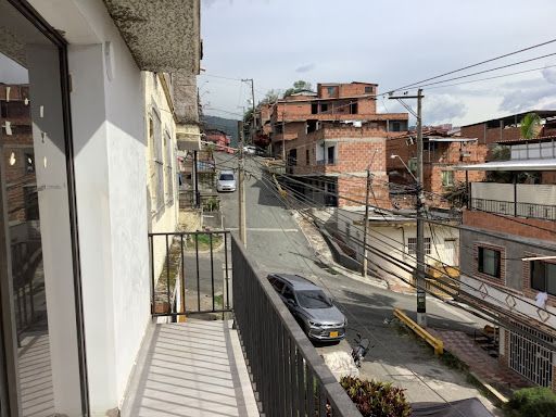 Apartamento en venta Antioquia Medellín Enciso 40 m2 Habitaciones 2 Baños 0 Garajes 1 Precio $170000000