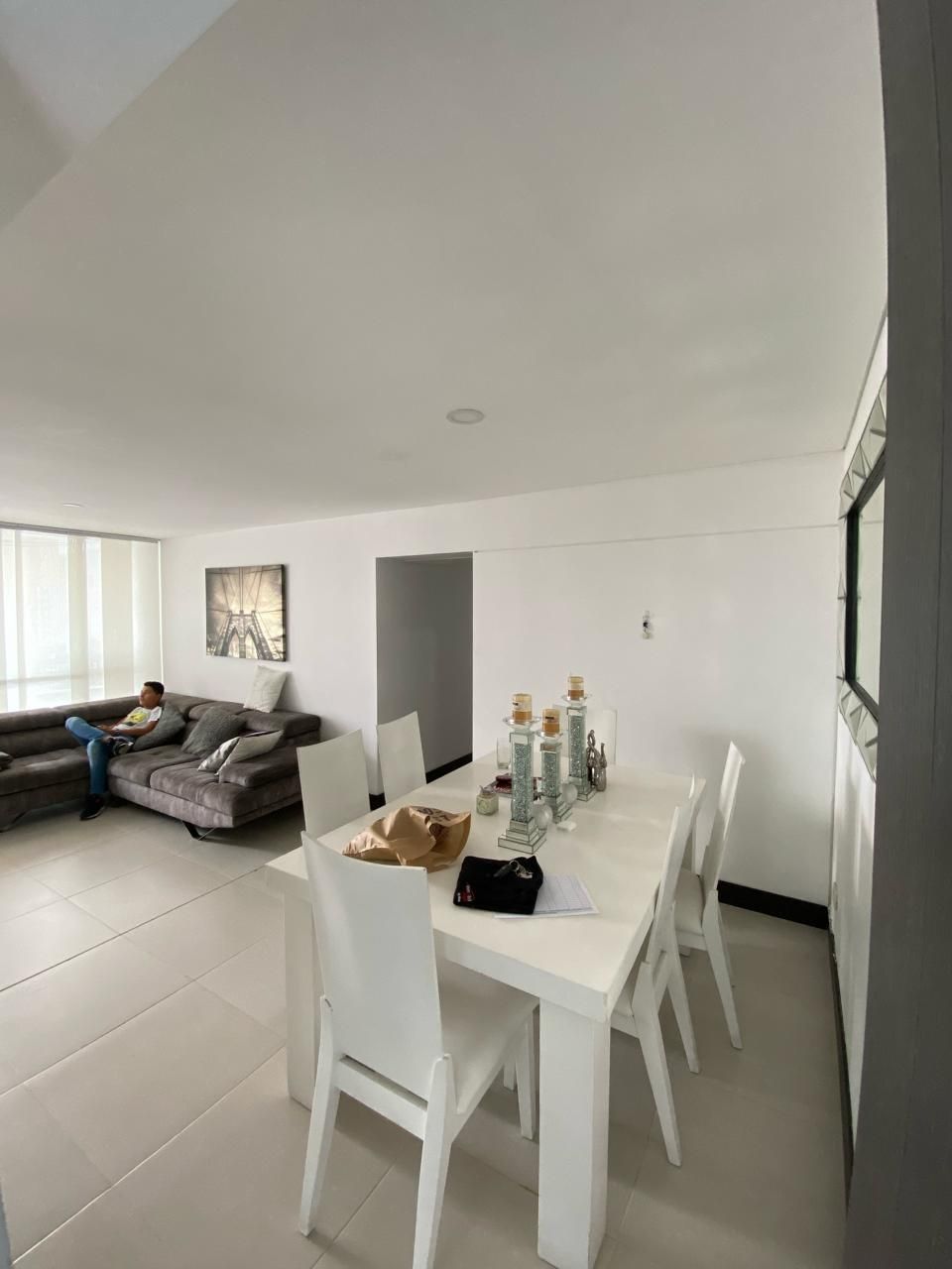 Apartamento en venta Risaralda Pereira Los Alpes 67 m2 Habitaciones 3 Baños 2 Garajes 2 Precio $480000000