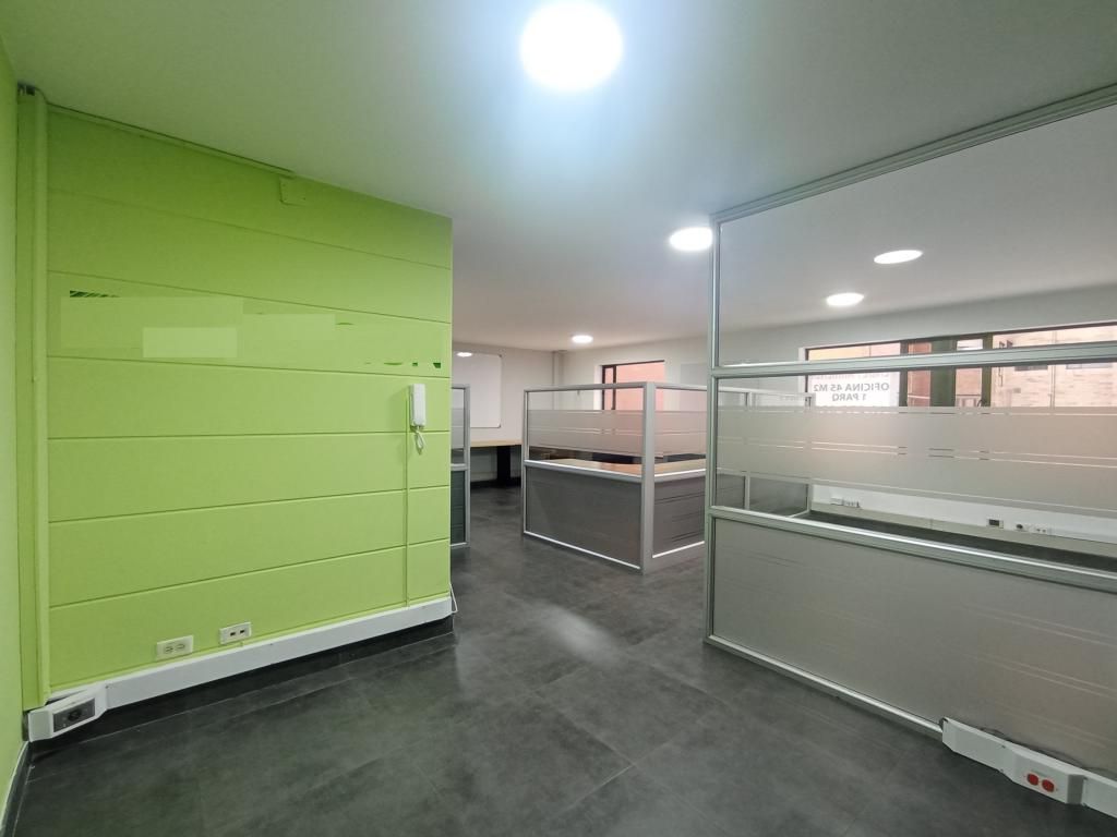Oficina en arriendo Cundinamarca Bogotá El Espartillal 45 m2 Habitaciones 0 Baños 1 Garajes 1 Precio $2671000