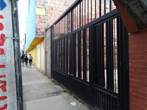 Lote en arriendo Cundinamarca Bogotá Gran Britalia Et I 123 m2 Habitaciones 0 Baños 10 Garajes 1 Precio $3000000