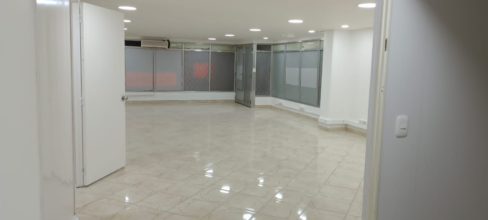 Local en arriendo Antioquia Medellín La Candelaria 96 m2 Habitaciones 0 Baños 4 Garajes 1 Precio $5500000