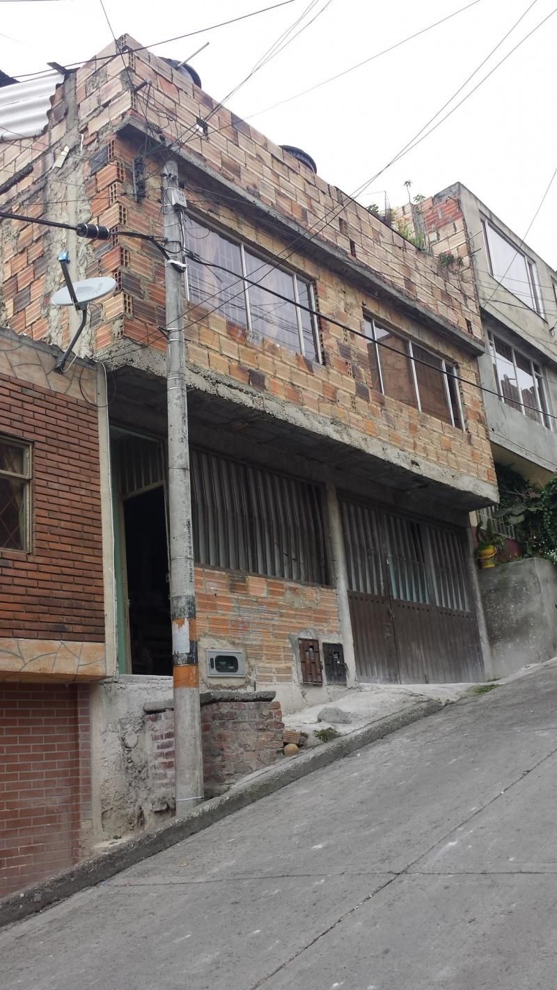 Casa en venta Cundinamarca Bogotá Ciudad Hunza 472 m2 Habitaciones 3 Baños 2 Garajes 0 Precio $550000000