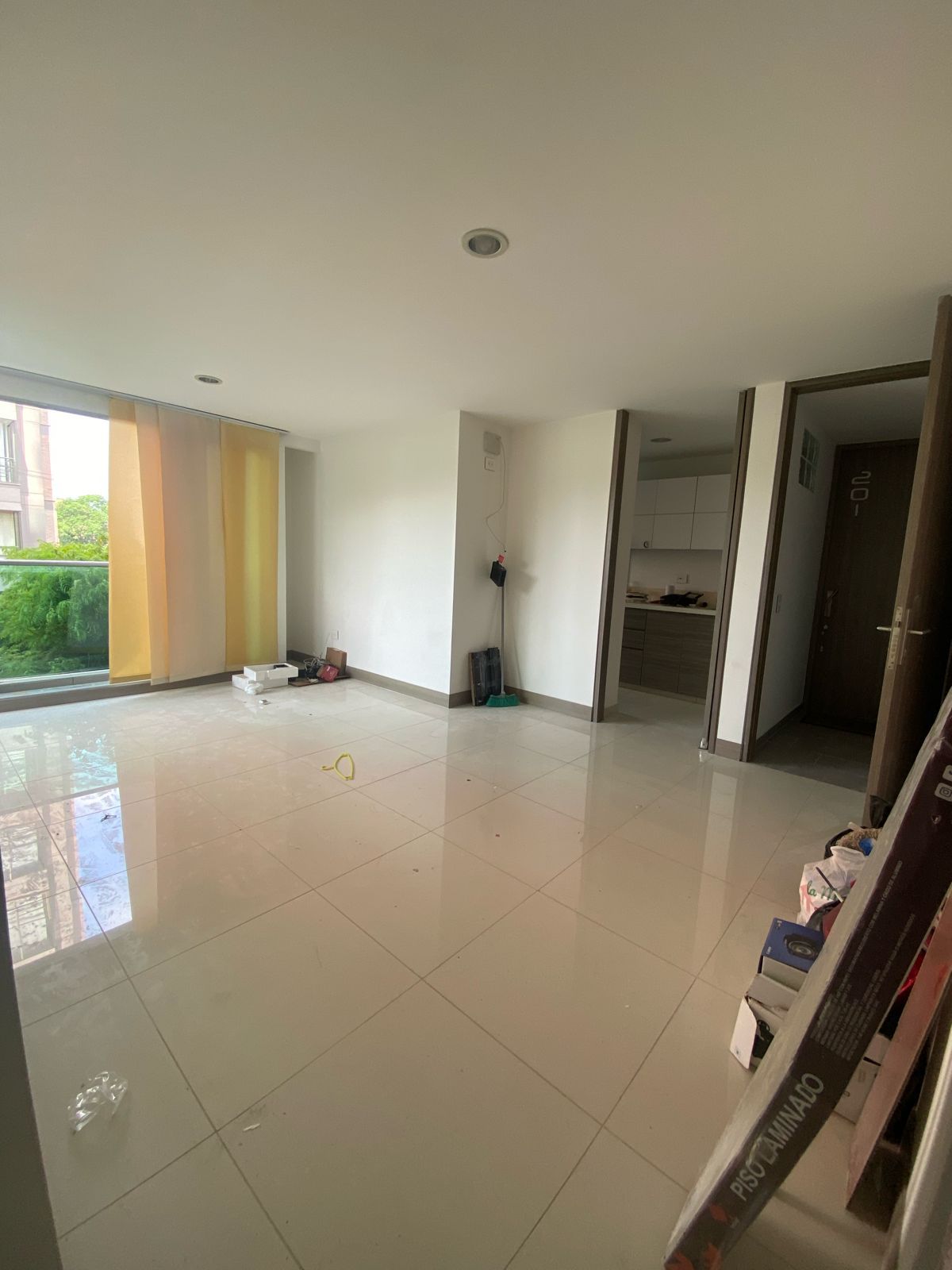 Apartamento en arriendo Risaralda Pereira Los Alamos 90 m2 Habitaciones 3 Baños 2 Garajes 2 Precio $2800000