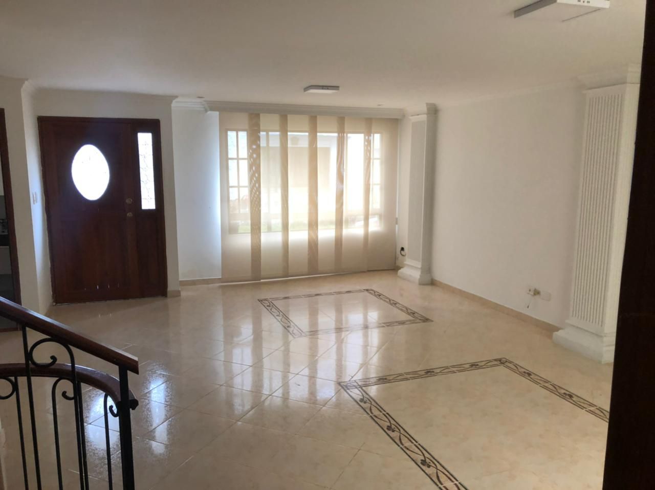 Casa en arriendo o venta Risaralda Pereira Pinares De San Martin 220 m2 Habitaciones 4 Baños 3 Garajes 2 Precio venta $950000000 Precio arriendo $5000000