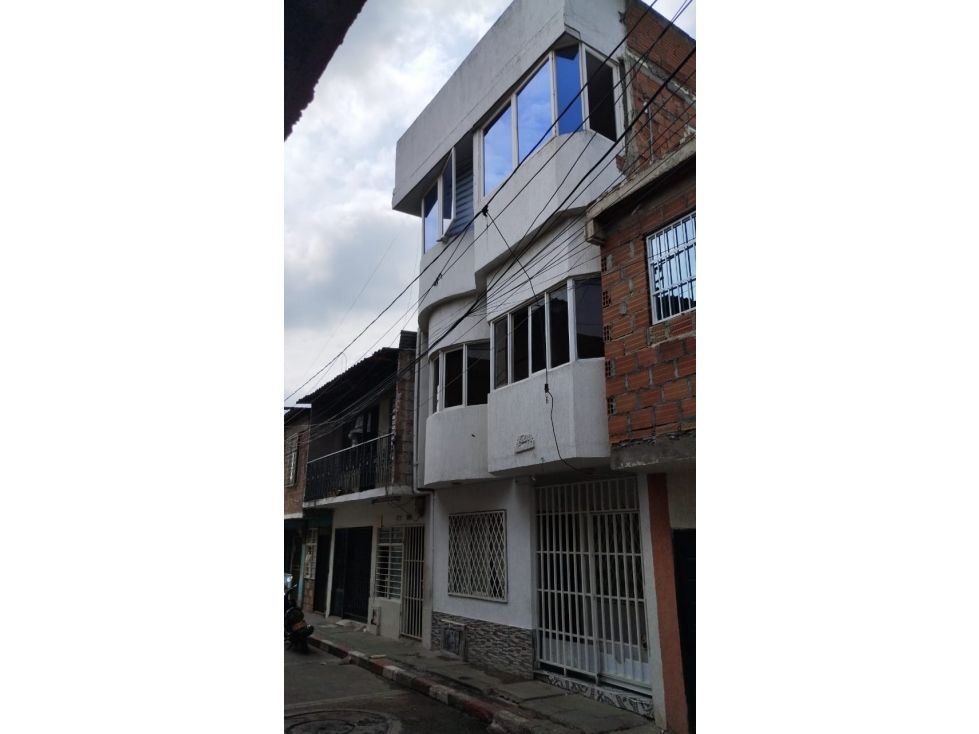 Casa en venta Valle Del Cauca Cali El Vergel 80 m2 Habitaciones 8 Baños 3 Garajes 0 Precio $295000000