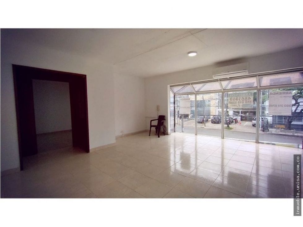 Oficina en arriendo Valle Del Cauca Cali San Vicente 150 m2 Habitaciones 0 Baños 0 Garajes 1 Precio $2900000