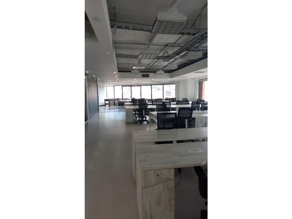 Oficina en arriendo Cundinamarca Bogotá La Porciuncula 377 m2 Habitaciones 0 Baños 10 Garajes 16 Precio $36722460