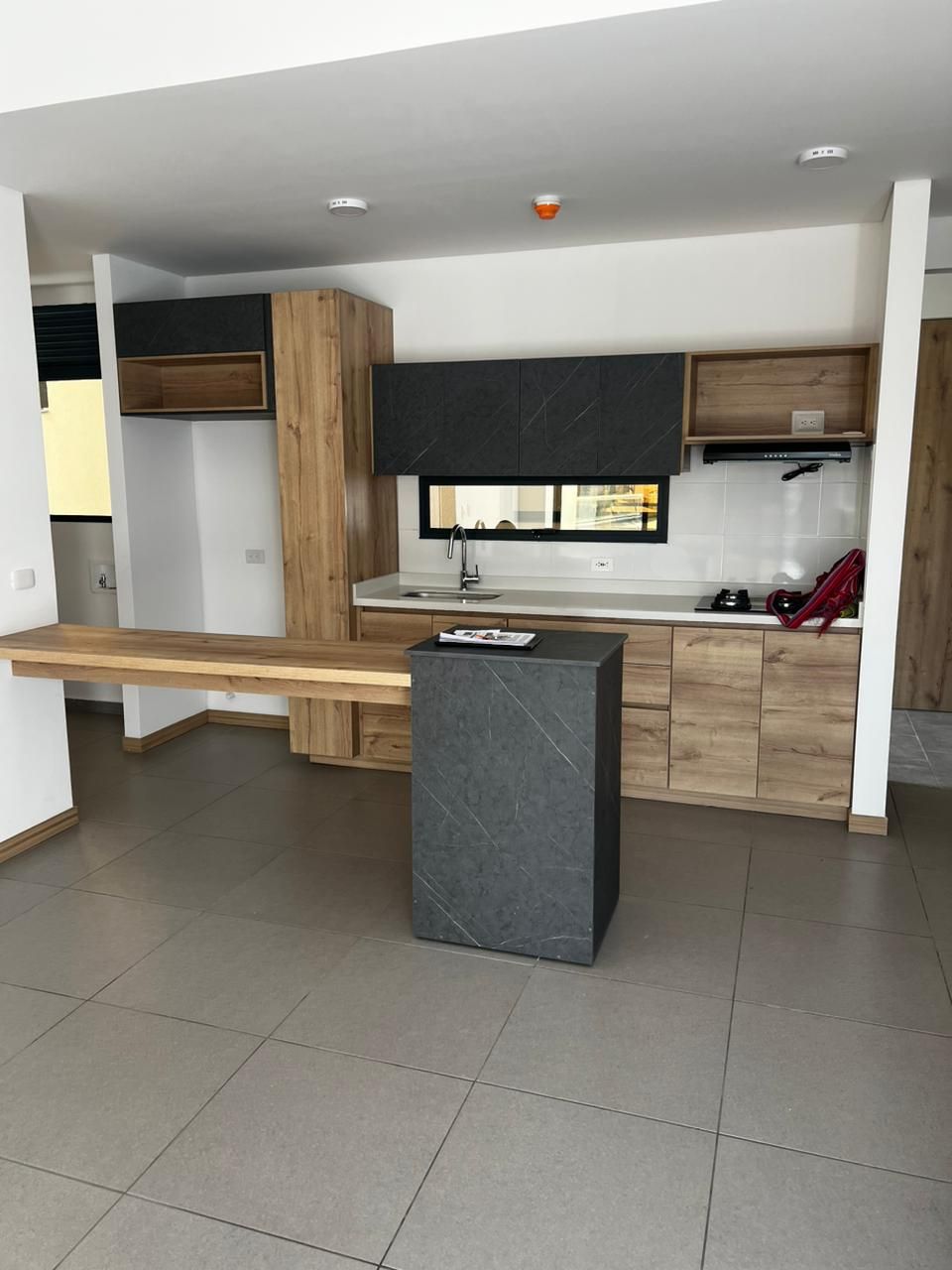 Apartamento en arriendo Risaralda Pereira Pinares 95 m2 Habitaciones 3 Baños 4 Garajes 2 Precio $3700000