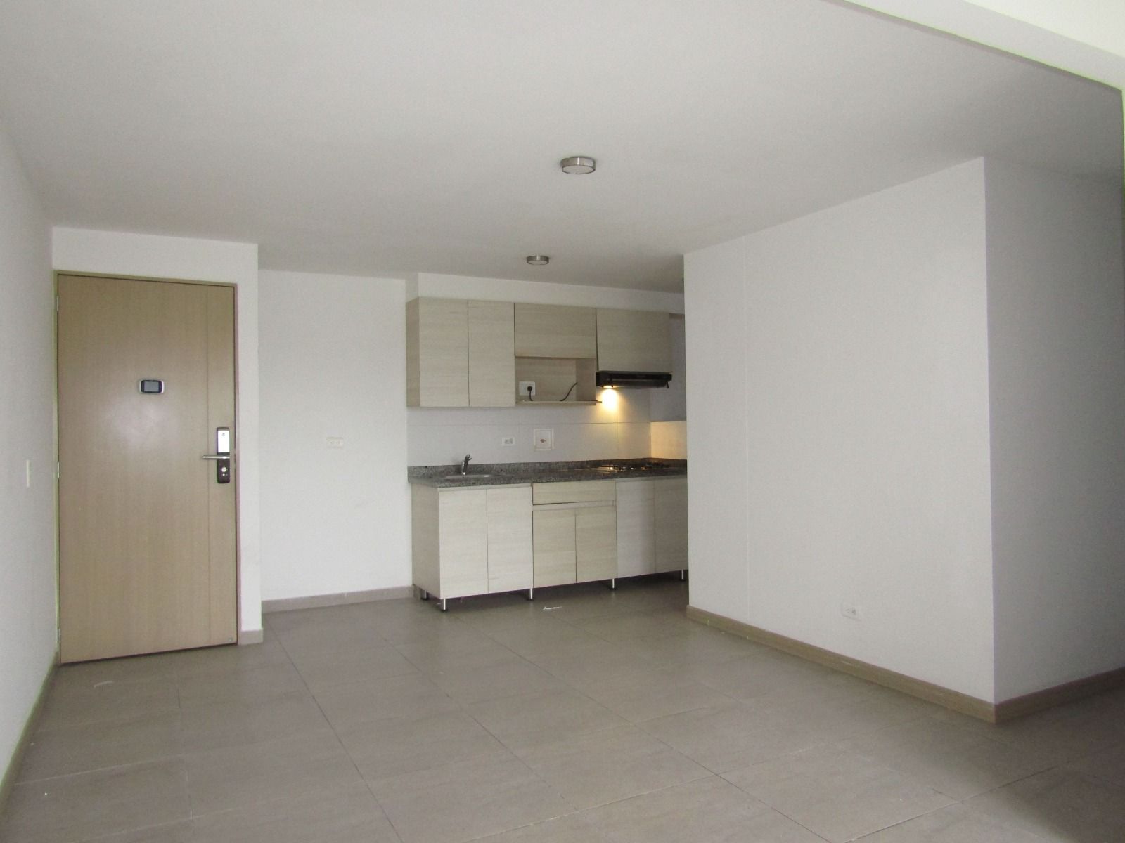 Apartamento en arriendo Risaralda Pereira Los Corales 72 m2 Habitaciones 3 Baños 2 Garajes 2 Precio $1750000