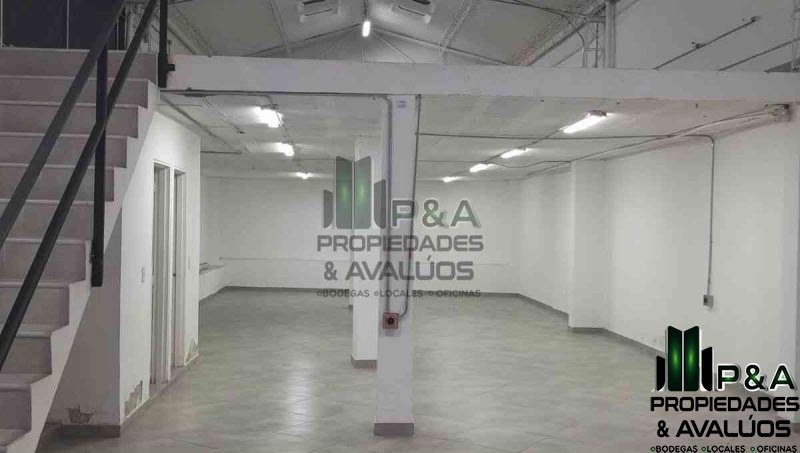 Bodega en arriendo Antioquia Medellín Villanueva 136 m2 Habitaciones 0 Baños 2 Garajes 0 Precio $8500000