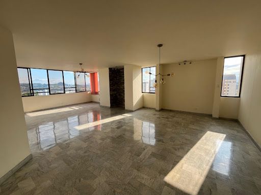 Apartamento en venta Risaralda Pereira Sector Plaza De Bolivar 208 m2 Habitaciones 4 Baños 6 Garajes 3 Precio $650000000