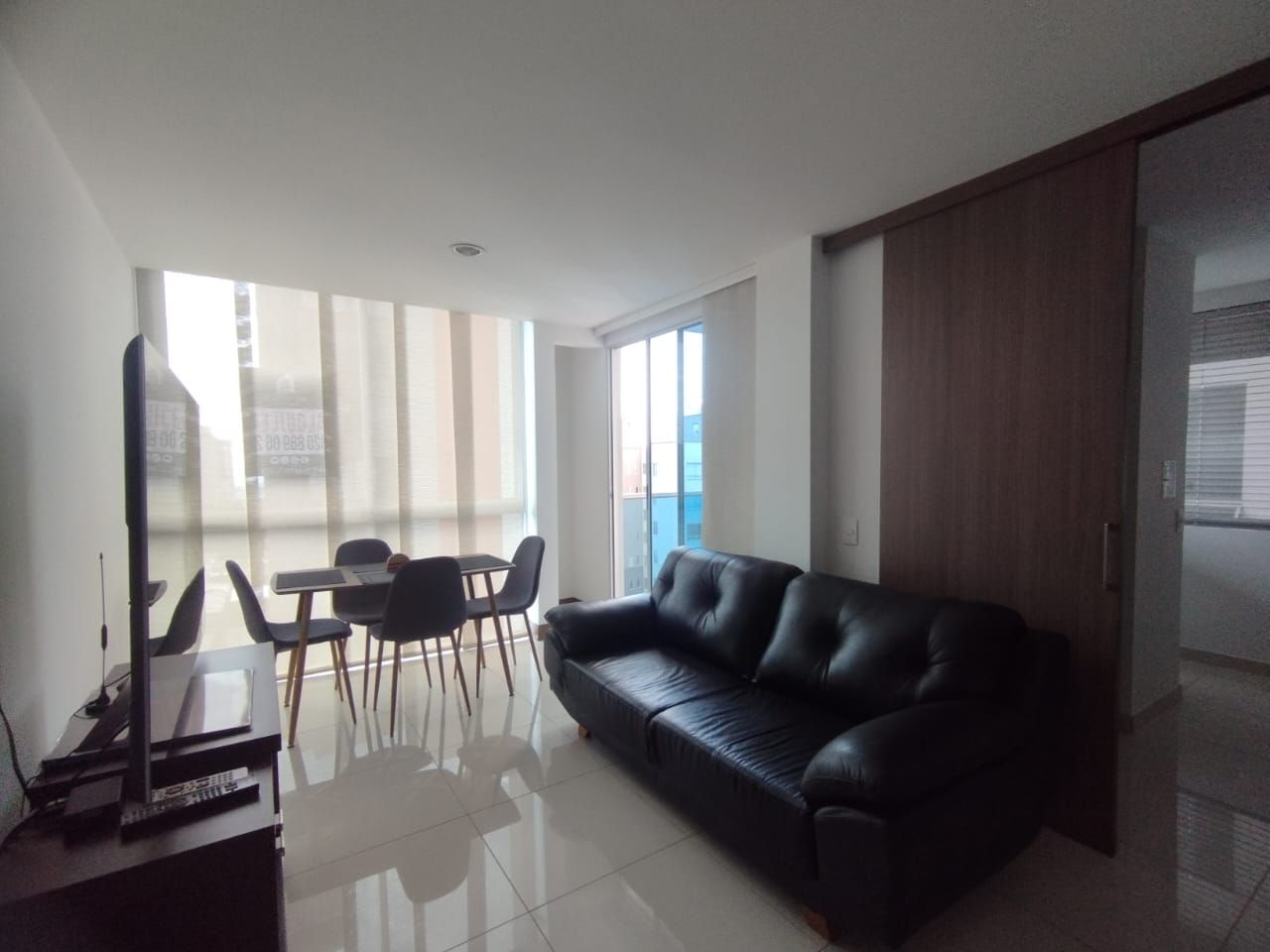 Apartamento en arriendo Risaralda Pereira Los Angeles 65 m2 Habitaciones 2 Baños 2 Garajes 2 Precio $2500000