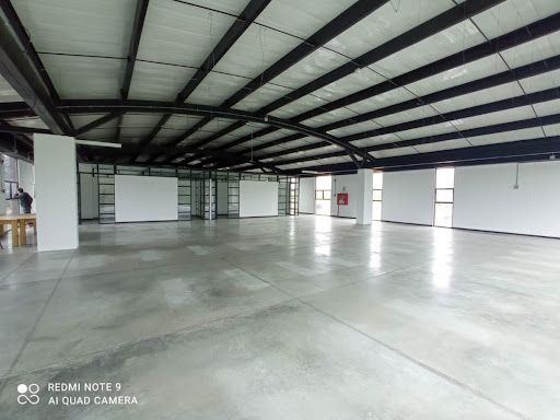 Oficina en arriendo Antioquia Rionegro El Porvenir 850 m2 Habitaciones 0 Baños 10 Garajes 1 Precio $60000000