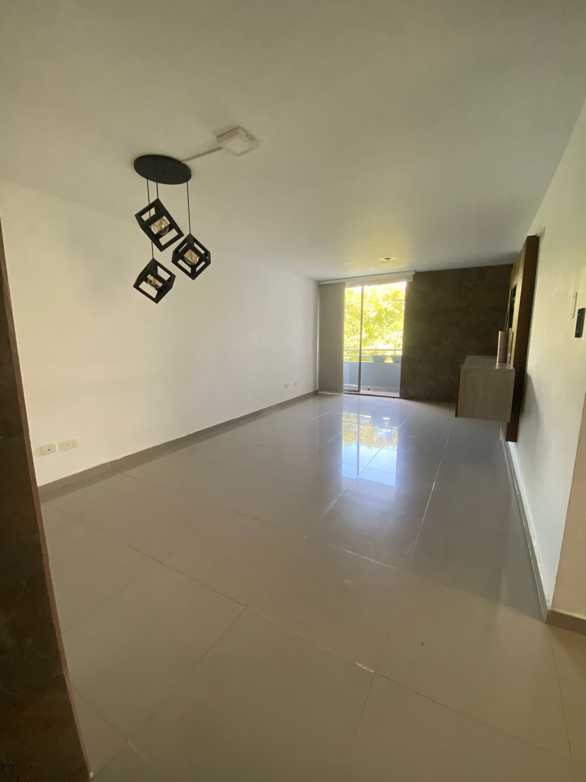 Apartamento en arriendo o venta Risaralda Pereira Los Angeles 85 m2 Habitaciones 3 Baños 2 Garajes 2 Precio venta $350000000 Precio arriendo $1800000