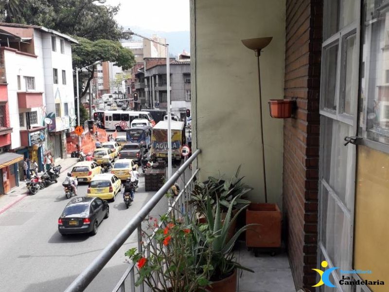 Apartamento en venta Antioquia Medellín La Candelaria 270 m2 Habitaciones 5 Baños 2 Garajes 1 Precio $440000000