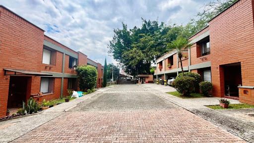 Casa en venta Antioquia Envigado El Chocho 186 m2 Habitaciones 3 Baños 3 Garajes 2 Precio $940000000