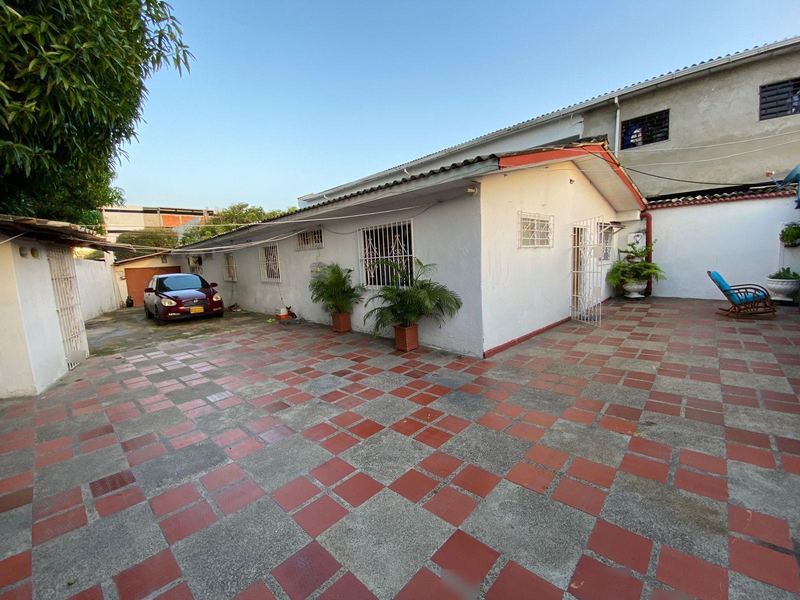 Casa en venta Atlántico Barranquilla La Victoria 440 m2 Habitaciones 4 Baños 2 Garajes 7 Precio $530000000