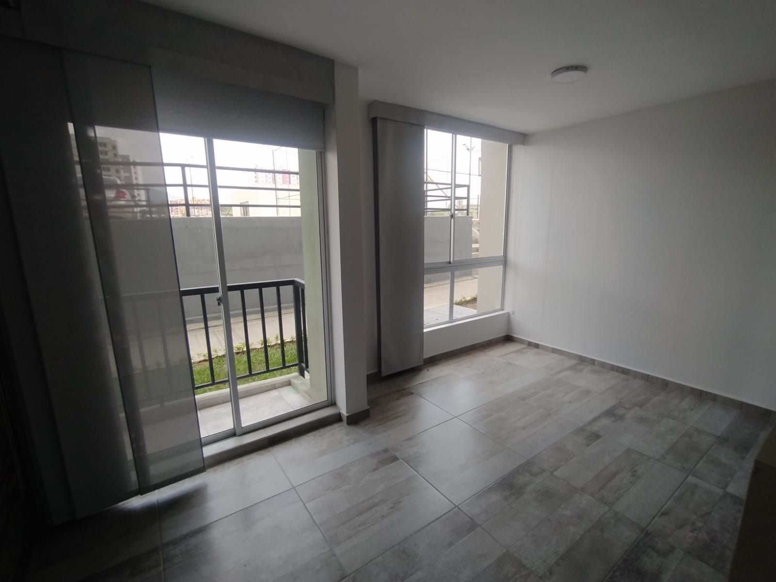 Apartamento en arriendo Risaralda Pereira Pereira 56 m2 Habitaciones 3 Baños 2 Garajes 2 Precio $1350000