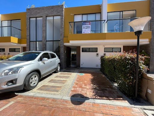 Casa en venta Cundinamarca Chía Chia 101 m2 Habitaciones 3 Baños 3 Garajes 2 Precio $550000000