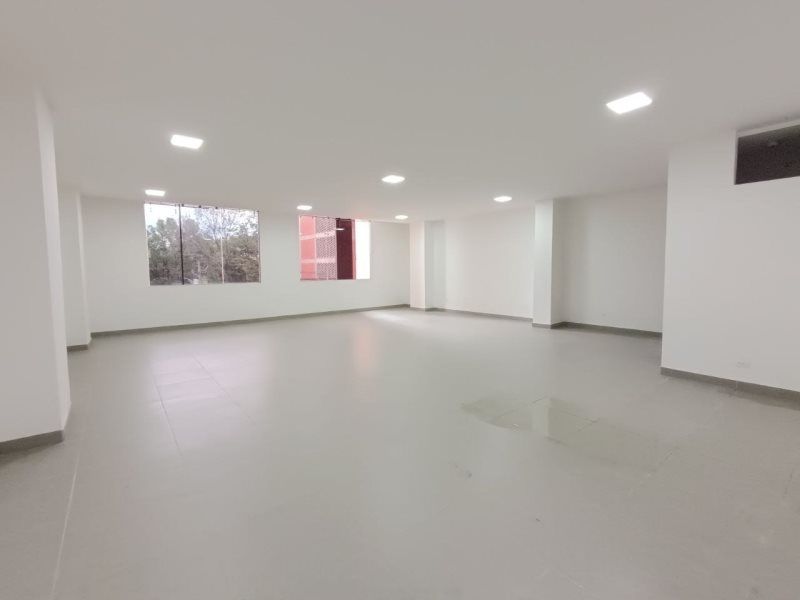 Local en arriendo Antioquia Medellín Suramericana 100 m2 Habitaciones 0 Baños 2 Garajes 0 Precio $4500000