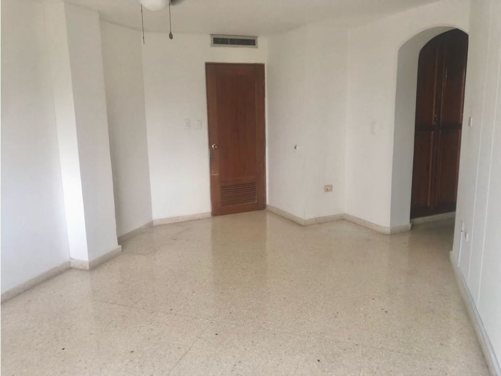 Apartamento en venta Magdalena Santa Marta Bavaria 152 m2 Habitaciones 3 Baños 4 Garajes 1 Precio $445000000