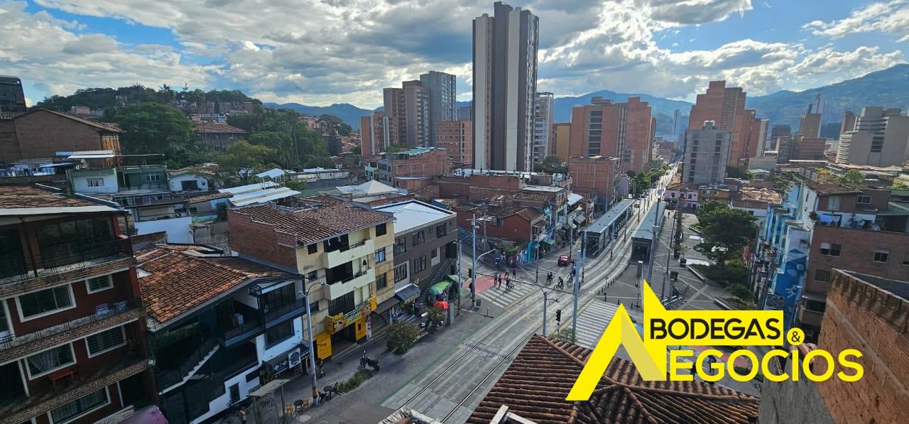 Local en arriendo Antioquia Medellín Villa Carlota 120 m2 Habitaciones 0 Baños 2 Garajes 1 Precio $8000000