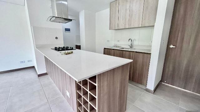 Apartamento en arriendo Antioquia Envigado Envigado 83 m2 Habitaciones 3 Baños 2 Garajes 2 Precio $2900000