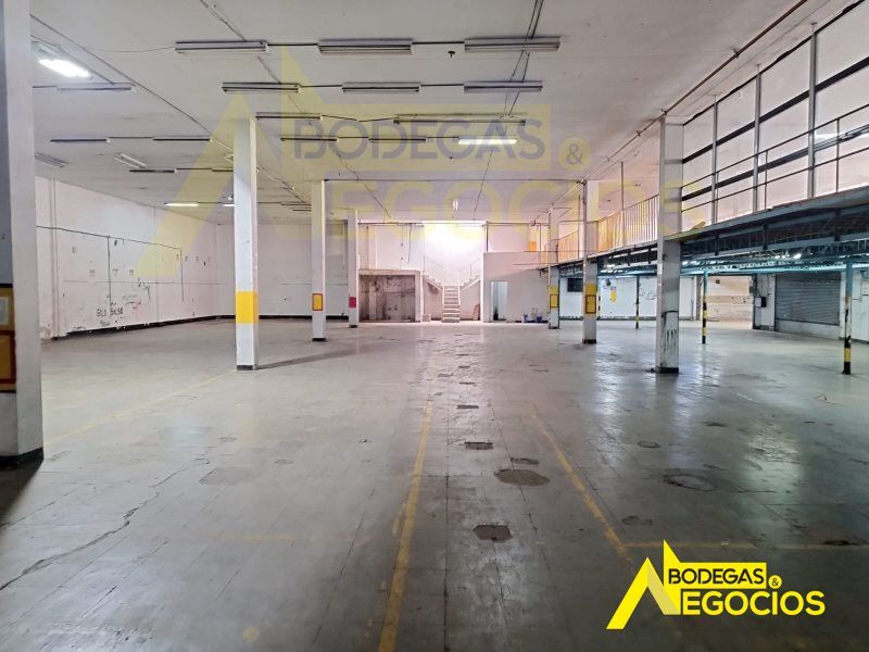 Bodega en arriendo Antioquia Medellín Villa Carlota 1600 m2 Habitaciones 0 Baños 17 Garajes 10 Precio $40000000