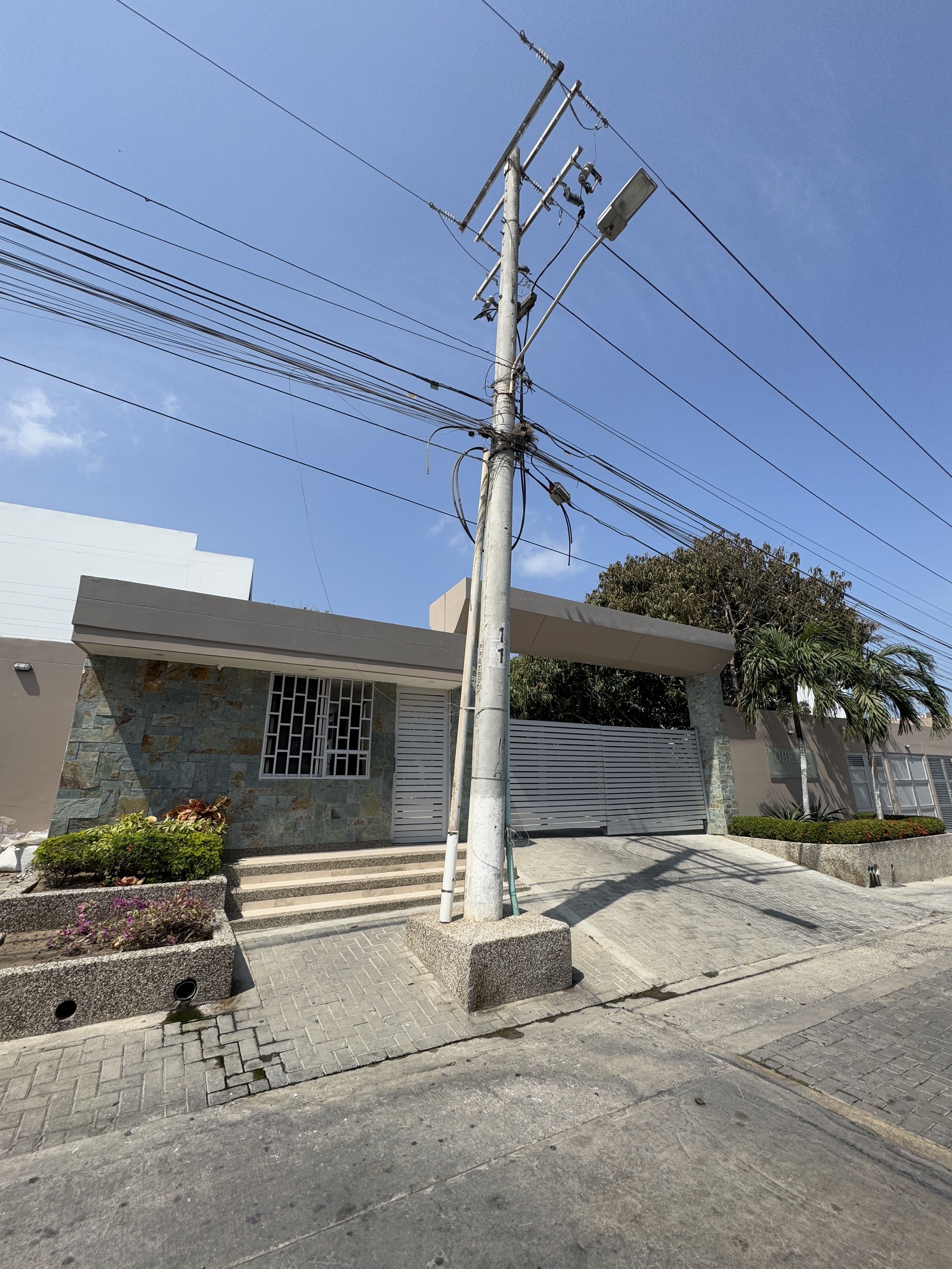 Casa en venta Atlántico Puerto Colombia Miramar 265 m2 Habitaciones 3 Baños 3 Garajes 2 Precio $1500000000