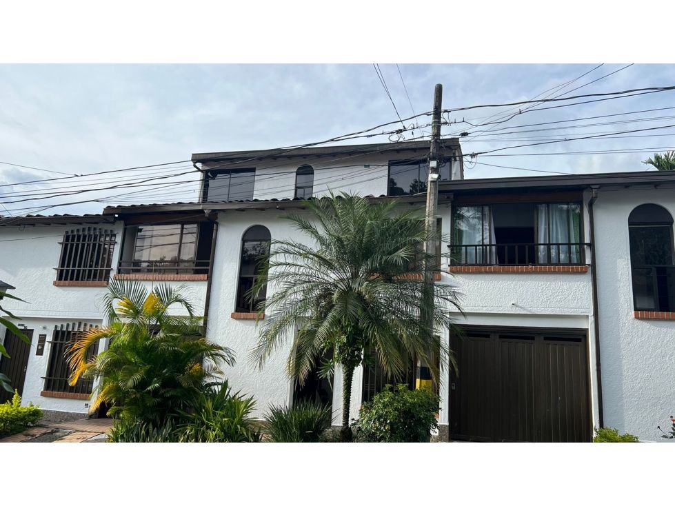 Casa en venta Antioquia Envigado El Dorado 167 m2 Habitaciones 5 Baños 4 Garajes 2 Precio $870000000